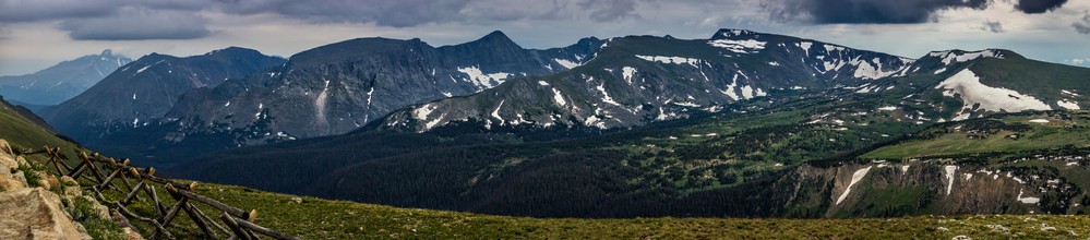 Trail Ridge Panorama from Alpine Visitor Center