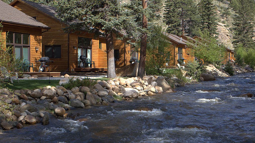 River Stone Resorts and Bear Paw Suites